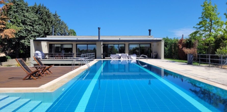 4 bedrooms Villa in Panorama, Greece No. 107745