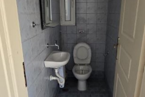 4 bedrooms Apartment in Athens, Greece No. 107702 8