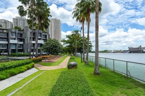 2 bedrooms Apartment in Bangkok, Thailand No. 96608 2