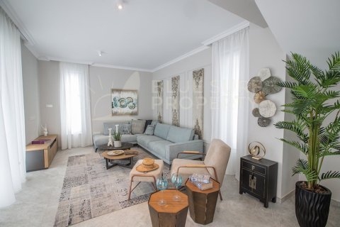 3 bedrooms Villa in Famagusta, Cyprus No. 36571 5