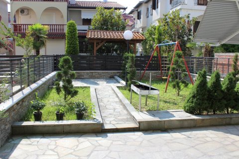 4 dormitorios Edificio en Katerini, Greece No. 55443 4