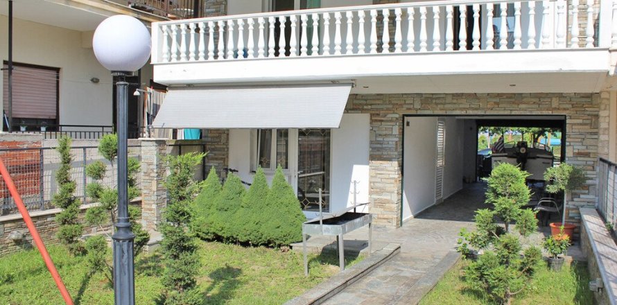 4 dormitorios Edificio en Katerini, Greece No. 55443