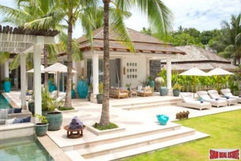5 bedrooms Villa on the Chaweng Beach, Thailand No. 96202 12