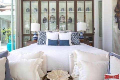 5 bedrooms Villa on the Chaweng Beach, Thailand No. 96202 15