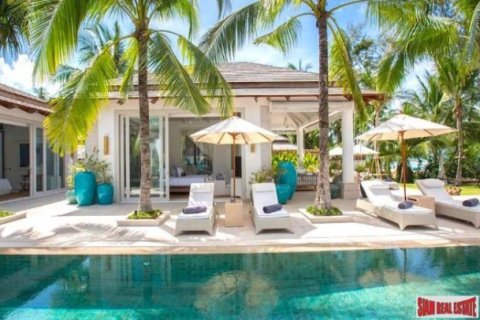 5 bedrooms Villa on the Chaweng Beach, Thailand No. 96202 3