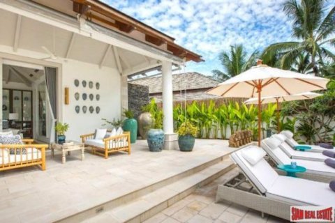 5 bedrooms Villa on the Chaweng Beach, Thailand No. 96202 18