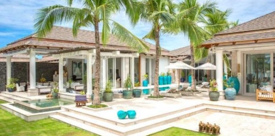 5 bedrooms Villa on the Chaweng Beach, Thailand No. 96202