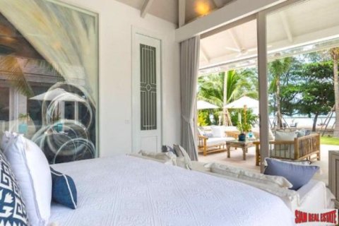 5 bedrooms Villa on the Chaweng Beach, Thailand No. 96202 4