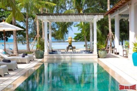 5 bedrooms Villa on the Chaweng Beach, Thailand No. 96202 13