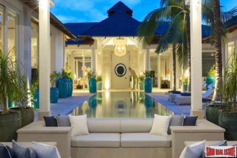 5 bedrooms Villa on the Chaweng Beach, Thailand No. 96202 11
