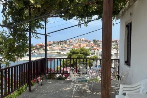 130m² Edificio en Chalkidiki, Greece No. 107361