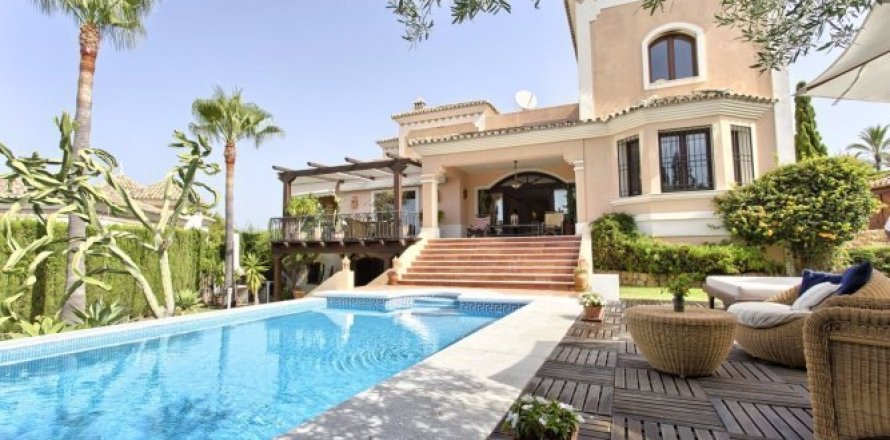 5 dormitorios  en Thuan Nam, Vietnam No. 25497