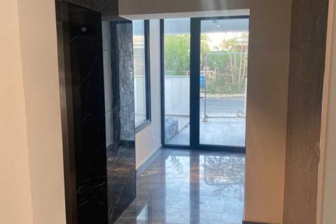 4 bedrooms Penthouse in Limassol, Cyprus No. 64010 10