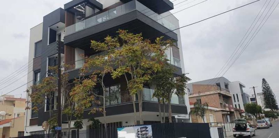 4 bedrooms Penthouse in Limassol, Cyprus No. 64010