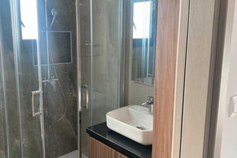 4 bedrooms Penthouse in Limassol, Cyprus No. 64010 11