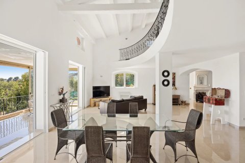 4 bedrooms House in Vallauris, France No. 67998 4