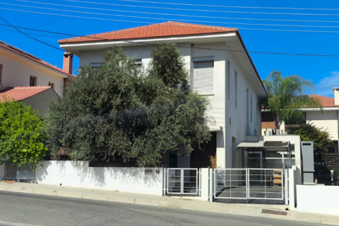 4 dormitorios Villa en Strovolos, Cyprus No. 76757 16