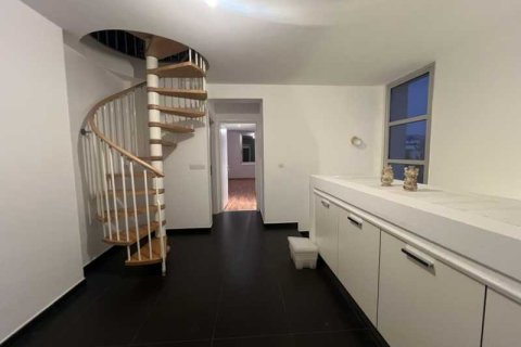 4 dormitorios Villa en Strovolos, Cyprus No. 76757 13