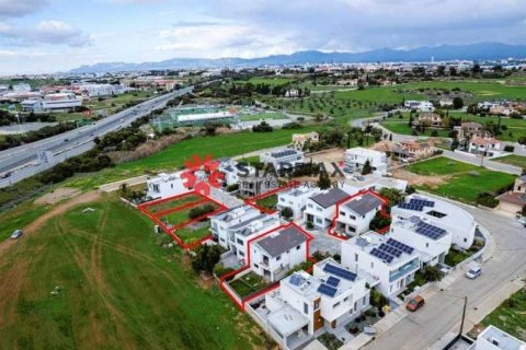 4 bedrooms House in Latsia, Cyprus No. 82732 1