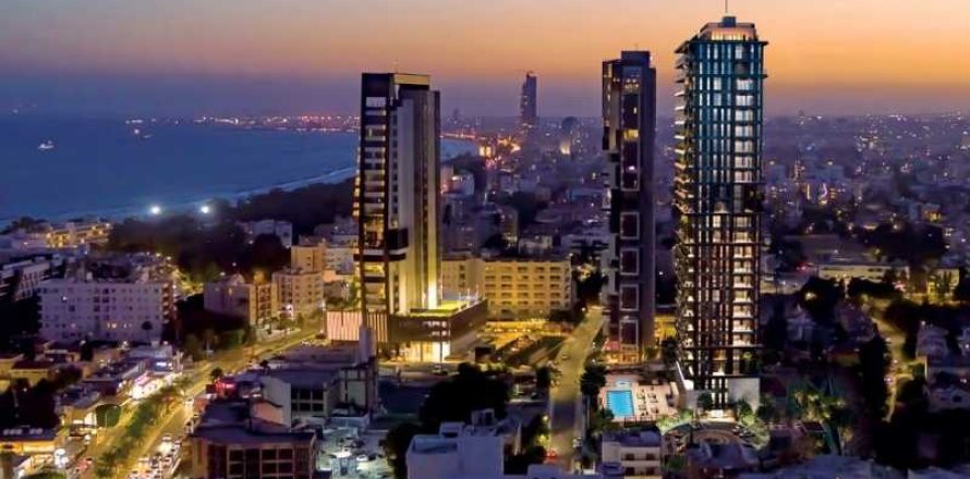 3 bedrooms Apartment in Germasogeia, Cyprus No. 63638