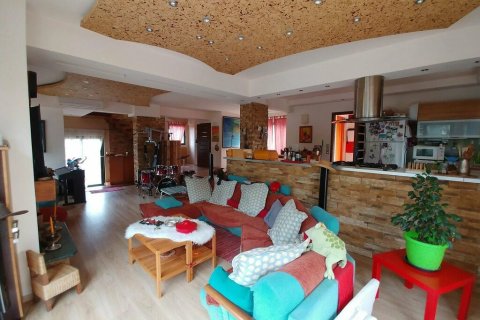 Дом с 4 спальнями в Марафон, Греция №54726 26