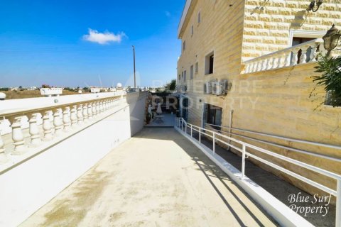 21 bedroom Villa in Deryneia, Cyprus No. 36565 6