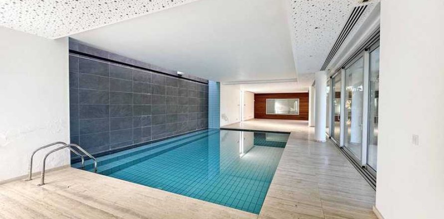 6 bedrooms House in Lakatamia, Cyprus No. 75277