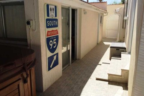 5 bedrooms House in Erimi, Cyprus No. 78621 3