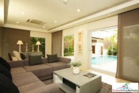 3 bedrooms Villa in Pattaya, Thailand No. 96885 1