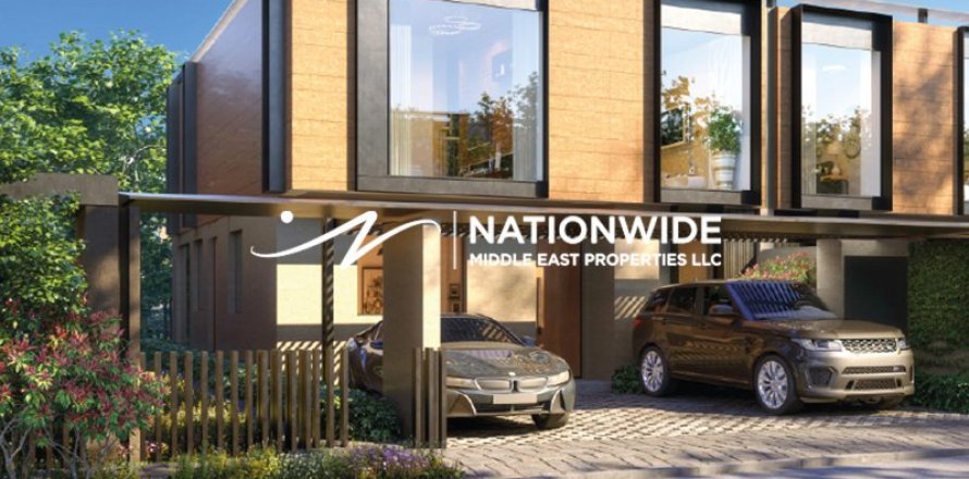 3 bedrooms Townhouse in Abu Dhabi, UAE No. 121145