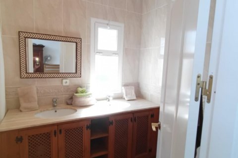 5 bedrooms Villa in Tan Quang, Vietnam No. 27442 14