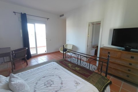 5 bedrooms Villa in Tan Quang, Vietnam No. 27442 12