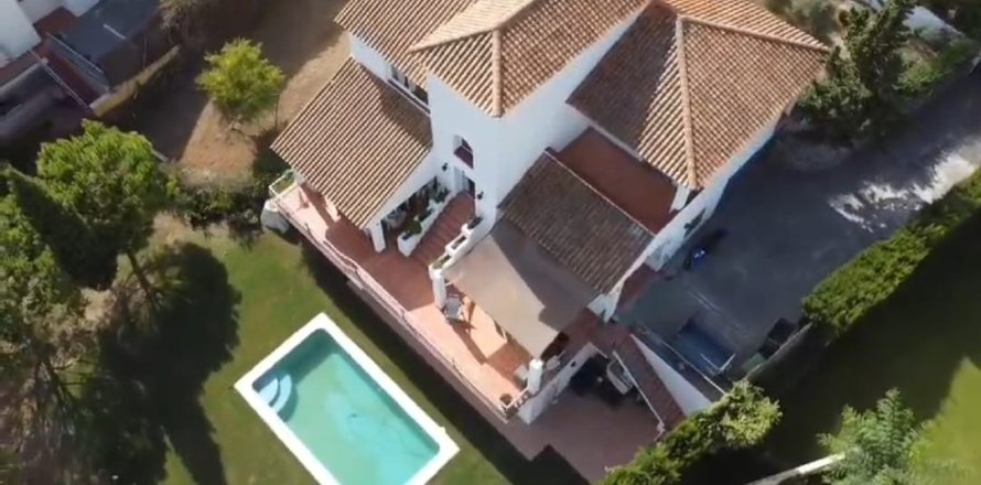 5 bedrooms Villa in Tan Quang, Vietnam No. 27442