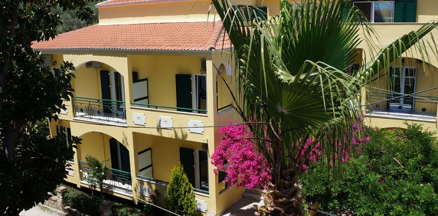 660m² Hotel in Corfu, Greece No. 59096