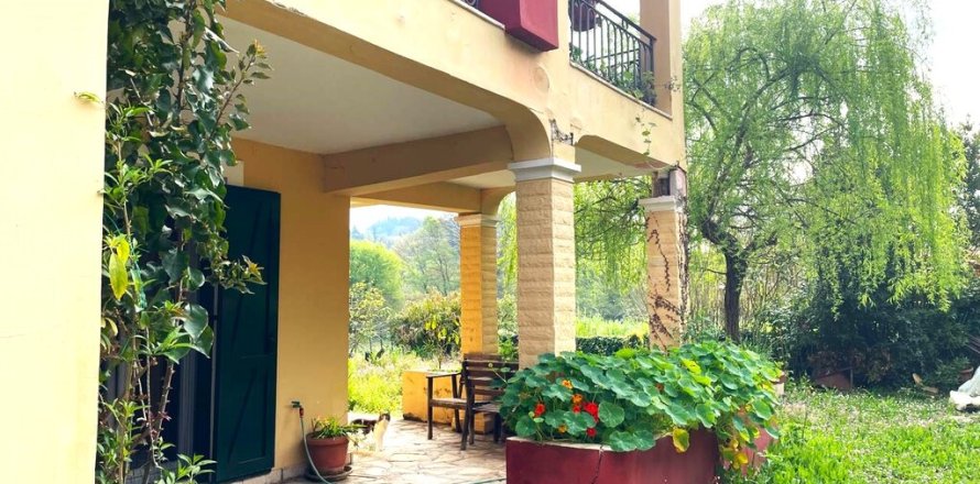 3 bedrooms House in Corfu, Greece No. 59883