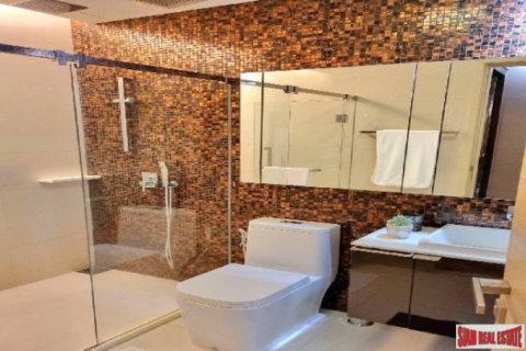 2 bedrooms Apartment in Sathon, Thailand No. 97122 16