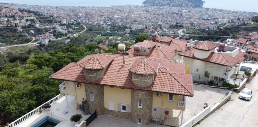 5 rooms Villa à Alanya, Turkey No. 21306