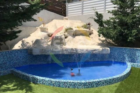 8 bedrooms Villa in Limassol, Cyprus No. 82410 1