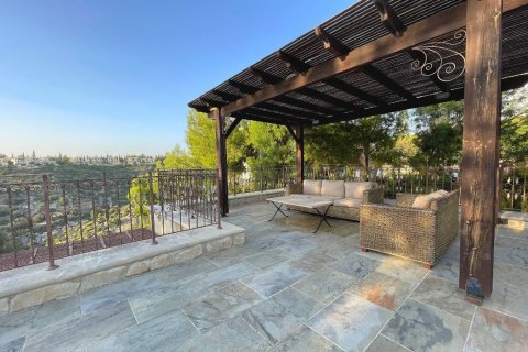 5 bedrooms House in Paphos, Cyprus No. 37375 14