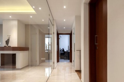 479m² Commercial property in Nicosia, Cyprus No. 106997 4