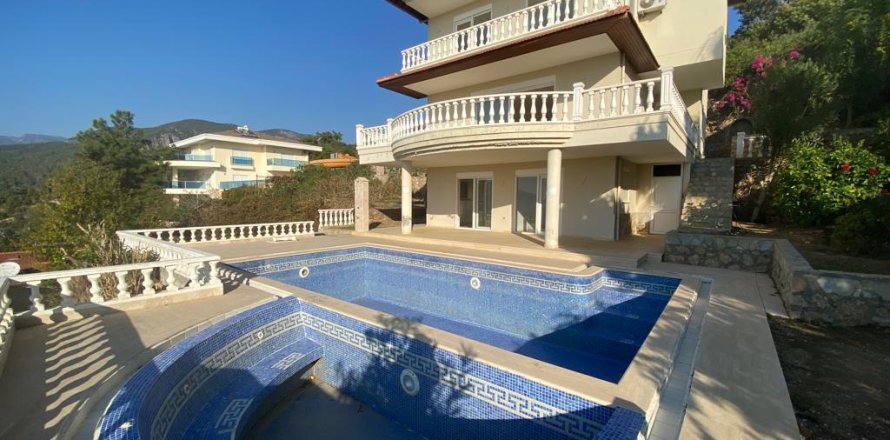 4 bedrooms Villa in Tri Phuong, Vietnam No. 13205