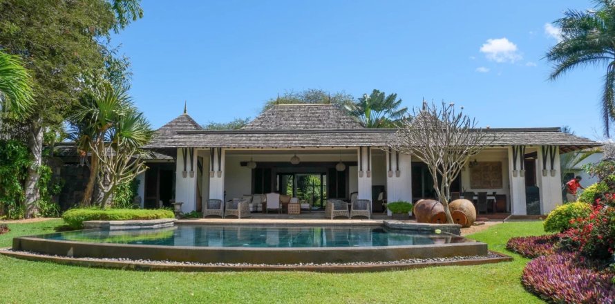 5 bedrooms Villa in Tamarin, Mauritius No. 53443