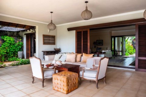 5 bedrooms Villa in Tamarin, Mauritius No. 53443 12