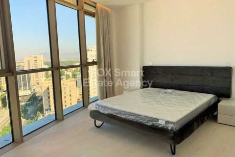 3 bedrooms Apartment in Nicosia, Cyprus No. 32803 8