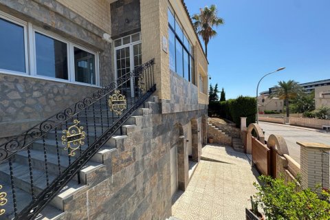 5 bedrooms Villa in Nam Tha, Vietnam No. 92300 15