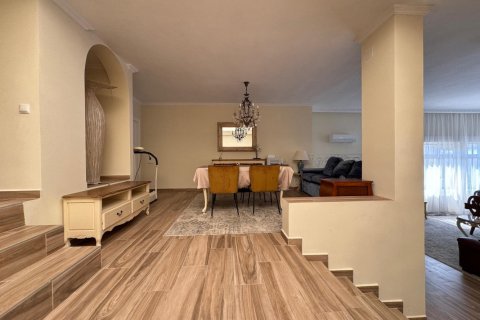 5 bedrooms Villa in Nam Tha, Vietnam No. 92300 28