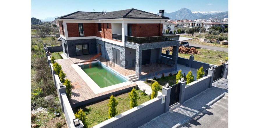 5 chambres Villa à Dosemealti, Turkey No. 115474