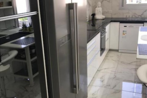 4 bedrooms Apartment in Limassol, Cyprus No. 106413 11