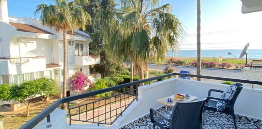 Вилла с 2 спальнями в Демирташ, Турция №14047