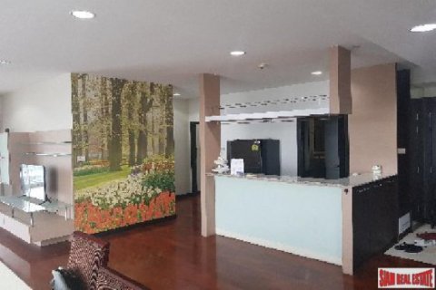 3 bedrooms Apartment in Bangkok, Thailand No. 96812 11